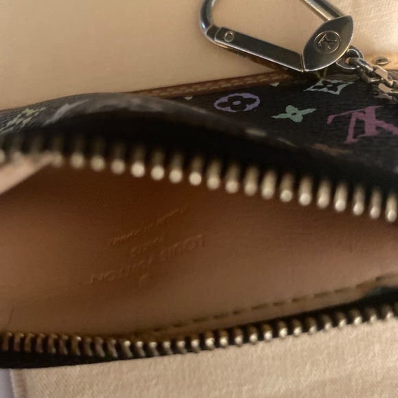 LOUIS VUITTON Monogram Multicolor Key Pouch Black - Picture 2 of 4